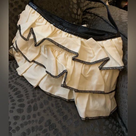 Spring Traditions Ruffle Bag, New w/o Packaging, 3- Tiered Ruffled Handbag - Picture 2 of 10